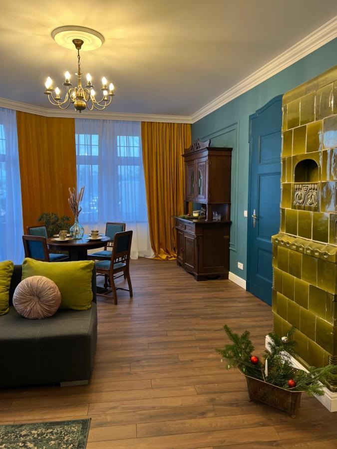 Apartament Baron ***** Єленя-Ґура Екстер'єр фото