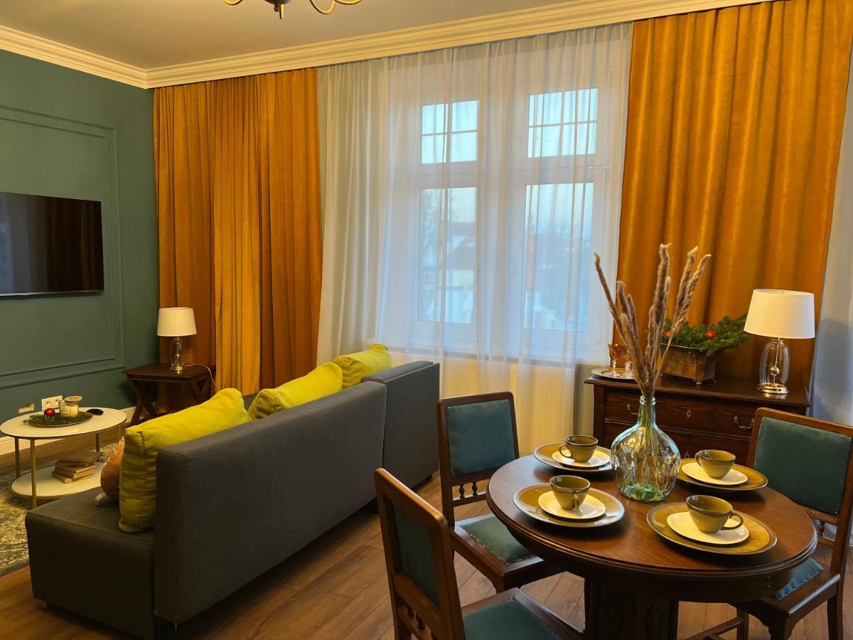 Apartament Baron ***** Єленя-Ґура Екстер'єр фото