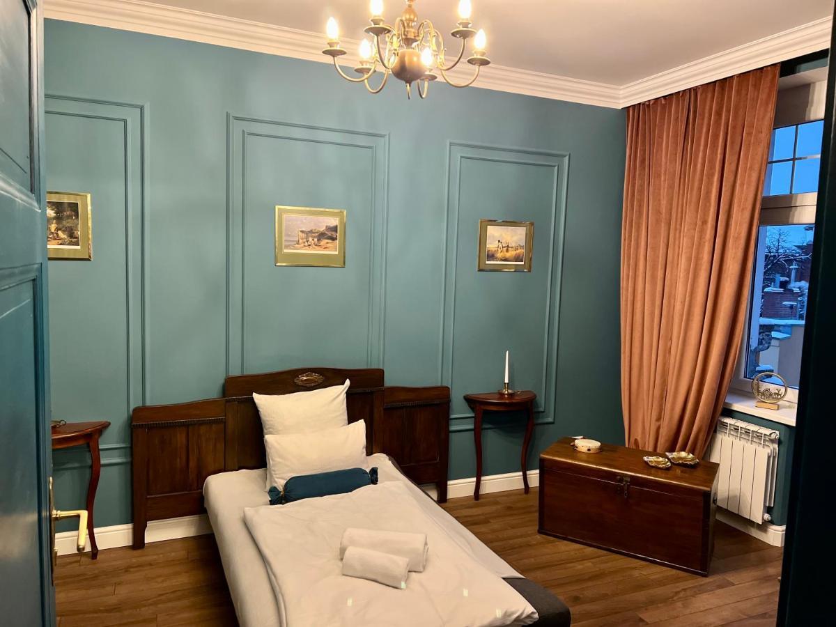 Apartament Baron ***** Єленя-Ґура Екстер'єр фото